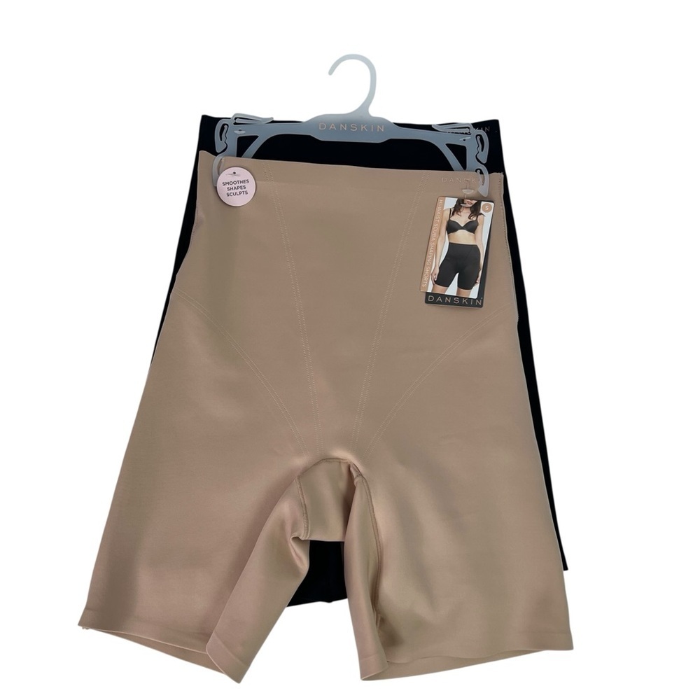 DANSKIN Women’s Hi-Waist Scuba Shaping Shorts Sz Small (2/4) Pkg/2 Multi Colors